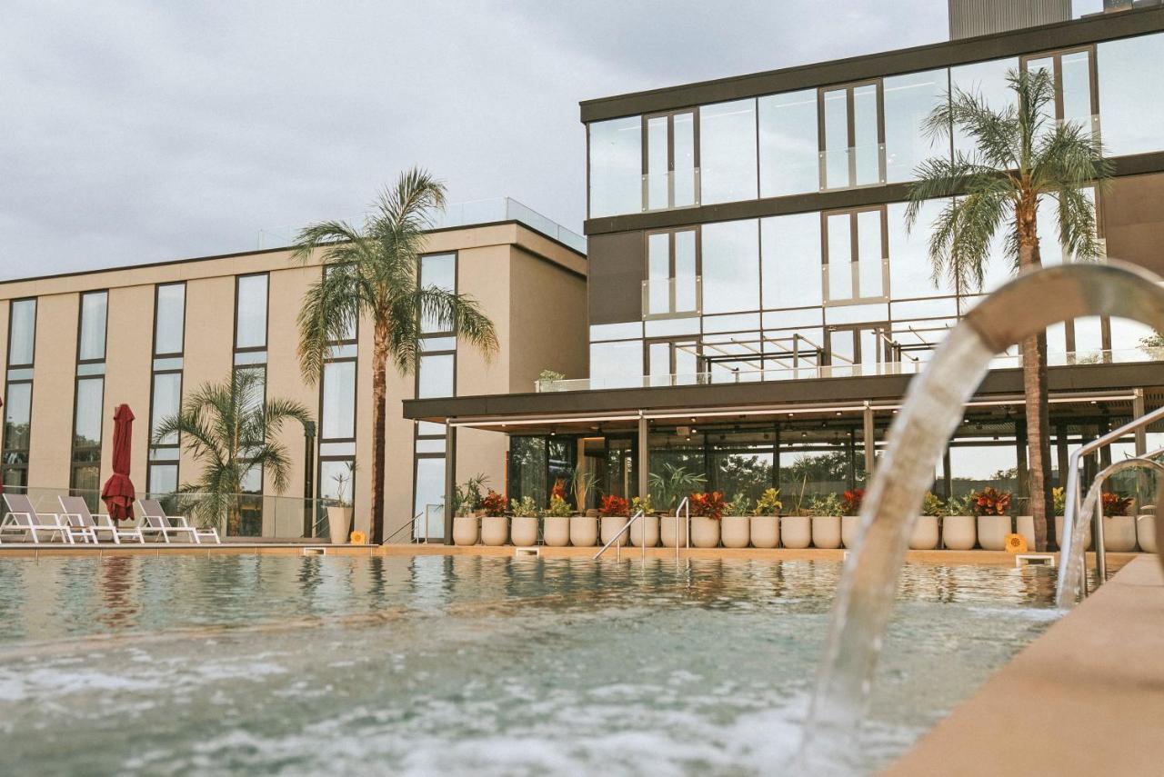 Howard Johnson Plaza La Ribera Resistencia Ngoại thất bức ảnh